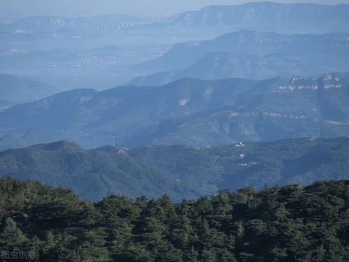 我国哪座山被誉为五岳之首？ 3