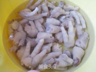 秘制泡椒凤爪，香辣爽口的家常制作方法 2