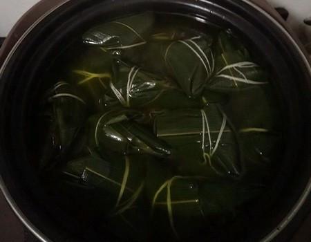 电压力锅烹饪粽子的步骤 2