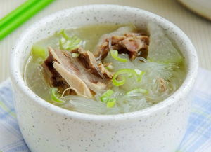 家常美味秘籍：轻松制作鲜香四溢的鸭架汤 1