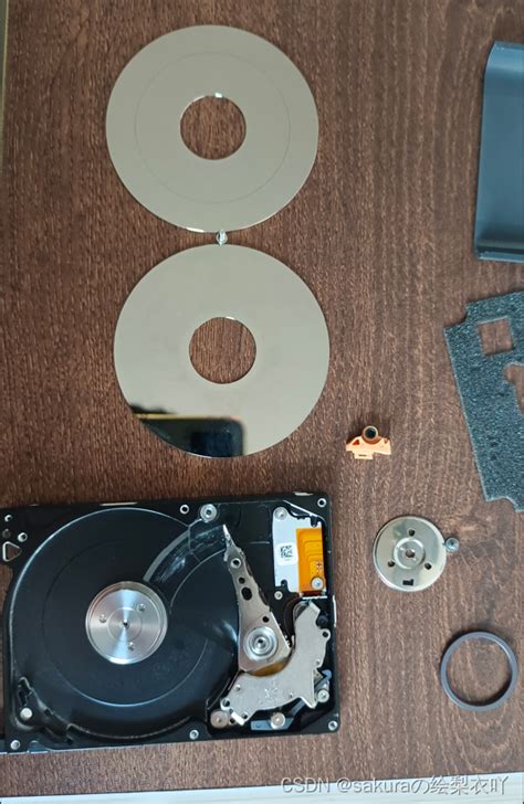 揭秘：如何安全拆取硬盘内强力磁铁的实用技巧 2