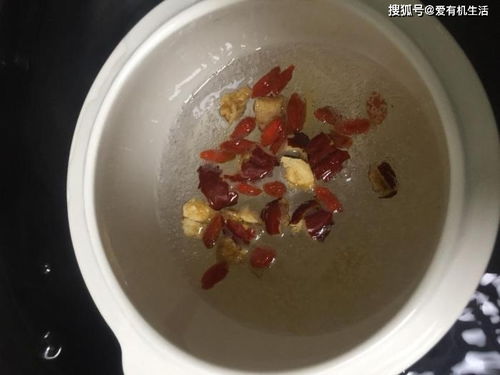 轻松炖制，燕窝美味不求人 3
