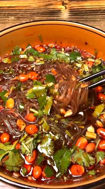 酸辣粉怎样制作既美味又简单？ 1