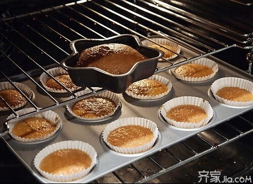 如何用烤箱轻松自制美味蛋糕 3