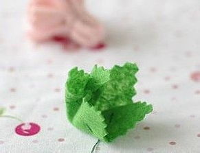 如何制作手工布艺康乃馨？ 2
