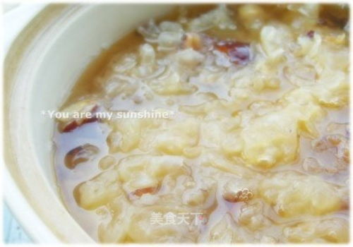 滋补养颜：家常银耳莲子羹的简易做法 1