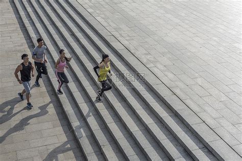 探索多人运动的魅力：多样形式一网打尽 4