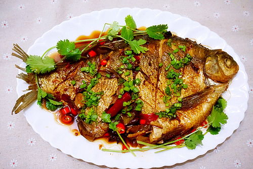 让烧鱼美味入味的绝妙技巧 1