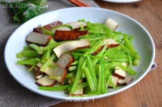 家常美味秘籍：打造鲜香可口的芹菜香干佳肴 2