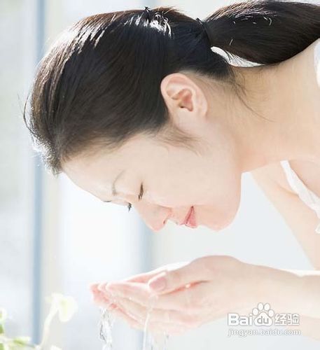 夜间护肤必备！轻松4步打造水嫩美肌 4