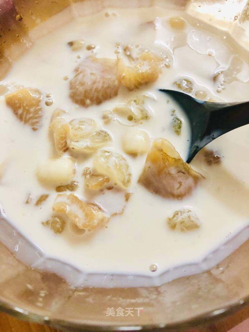精致花胶炖牛奶的制作方法 1