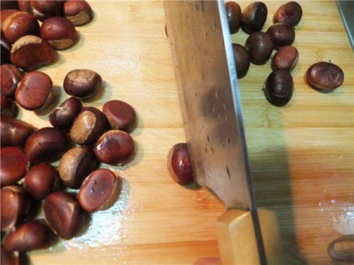 轻松学会：剥生栗子皮的妙招 3