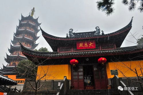 南朝古寺烟雨藏，四百八十楼台迷蒙中 4