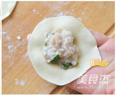 如何制作美味的鲅鱼馅饺子 2