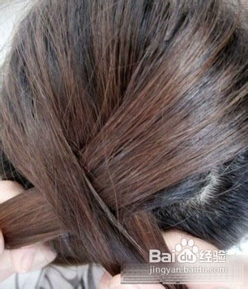 快速掌握蜈蚣辫编织技巧 1