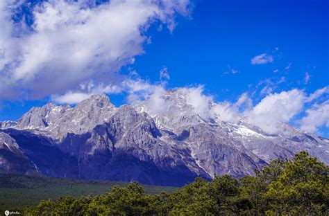 揭秘自然奇观：云南玉龙雪山究竟藏匿于何方？ 2