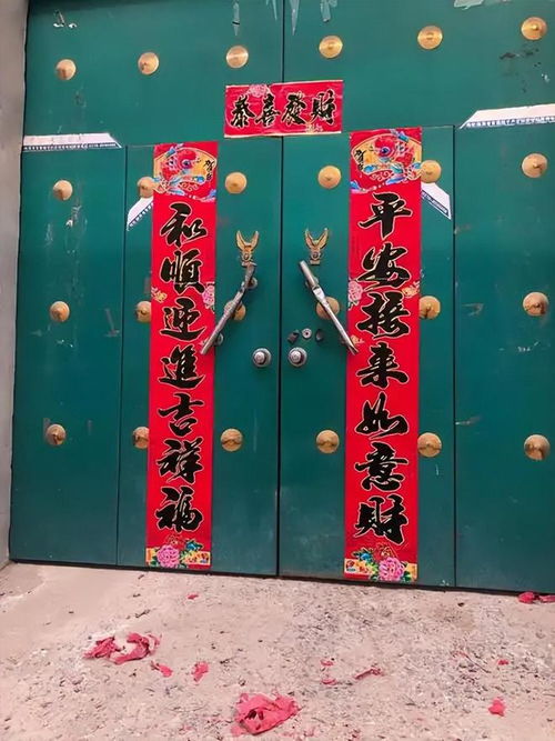 如何区分春联的上下联并正确贴好？ 1