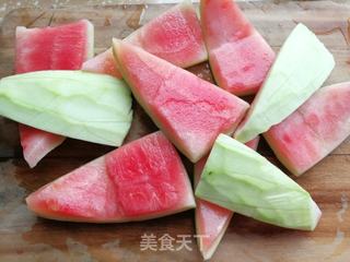 西瓜皮的美味变身：解锁多样创意吃法 3