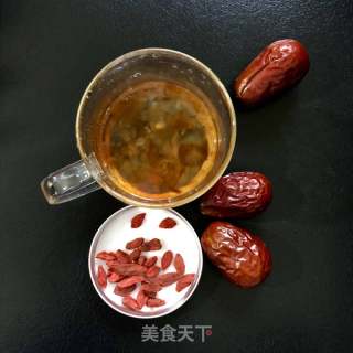 如何制作红枣枸杞茶？ 1